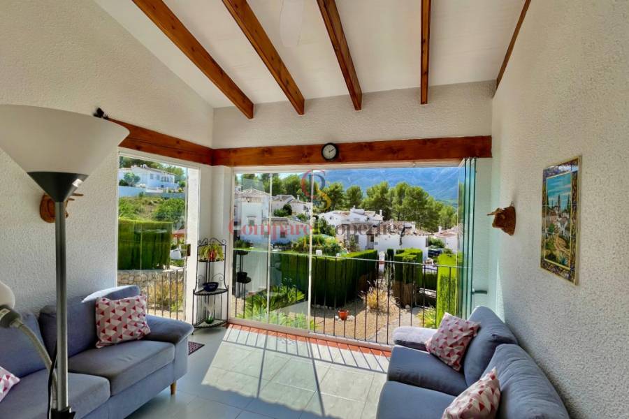 Sale - Villa - Jalon Valley - Valley / Urbanización