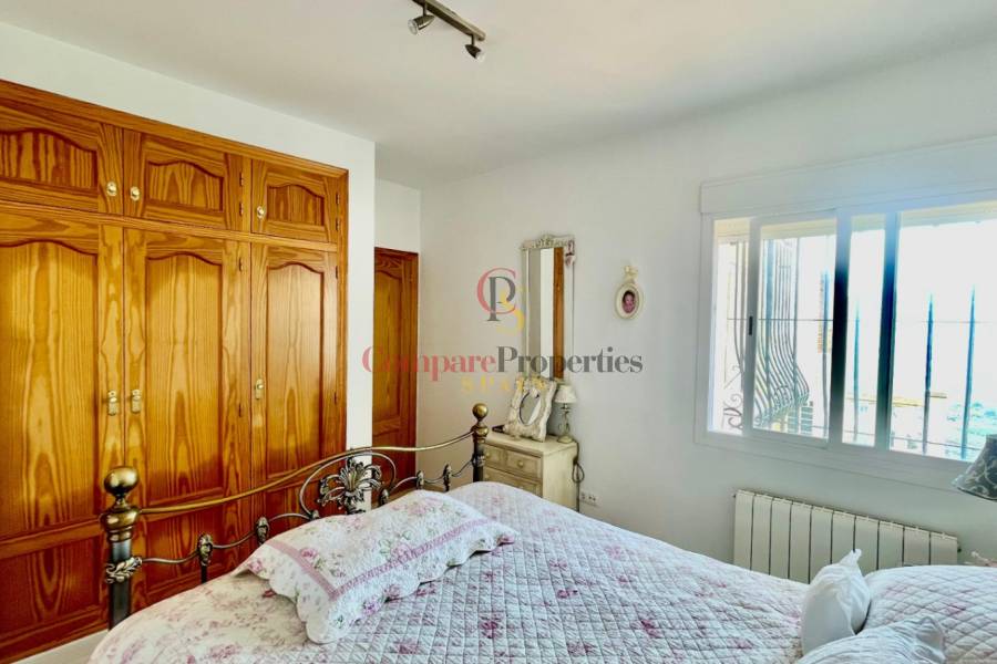 Sale - Villa - Jalon Valley - Valley / Urbanización