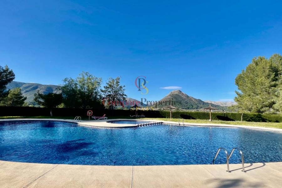 Sale - Villa - Jalon Valley - Valley / Urbanización