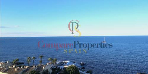 Villa - Verkauf - Dénia - Les Rotes