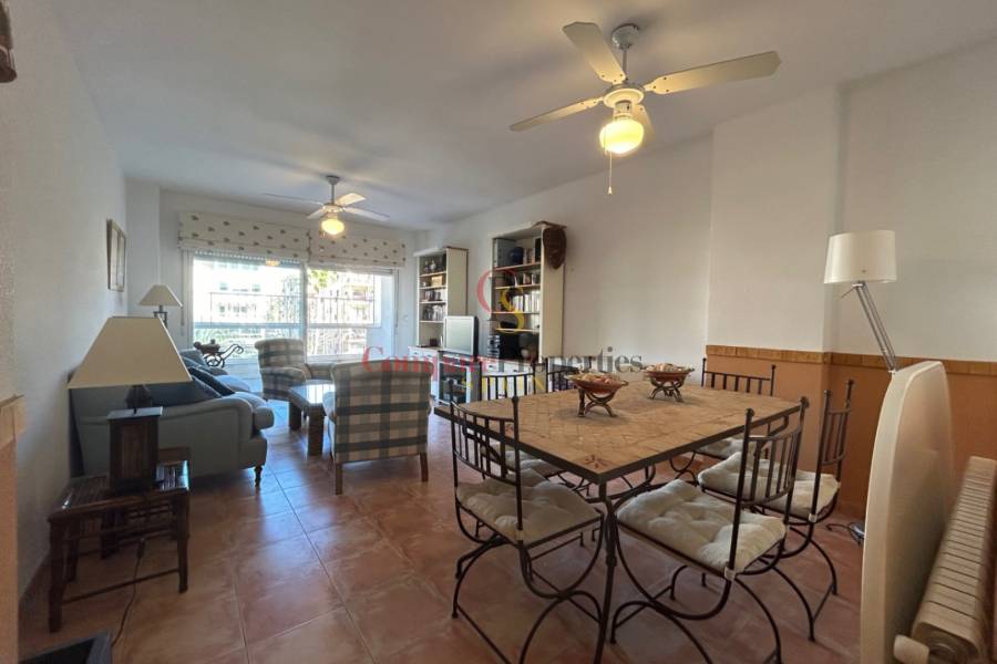 Verkauf - Apartment - Albir - Centro