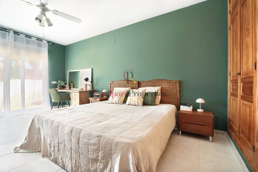 Sale - Villa - Jávea