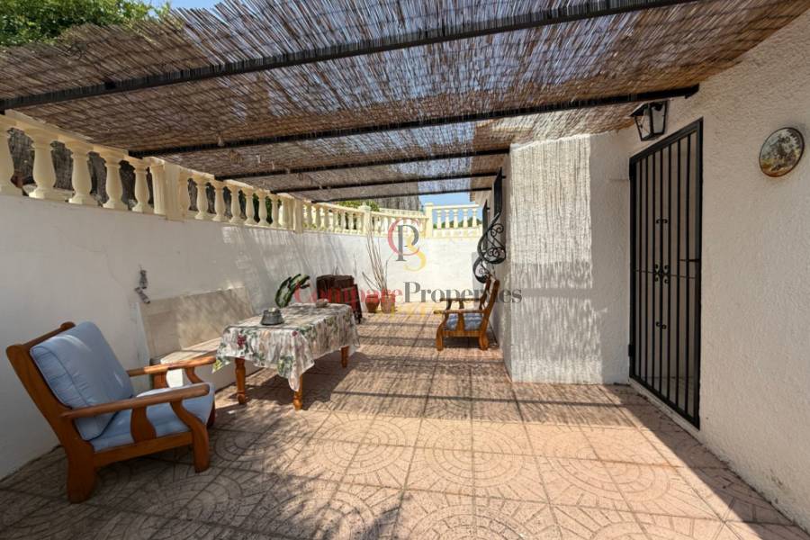 Sale - Villa - Dénia