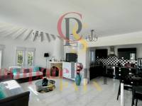 Sale - Villa - Jalon Valley - Valley / Urbanización