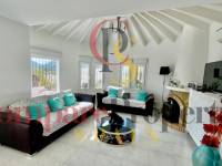 Sale - Villa - Jalon Valley - Valley / Urbanización