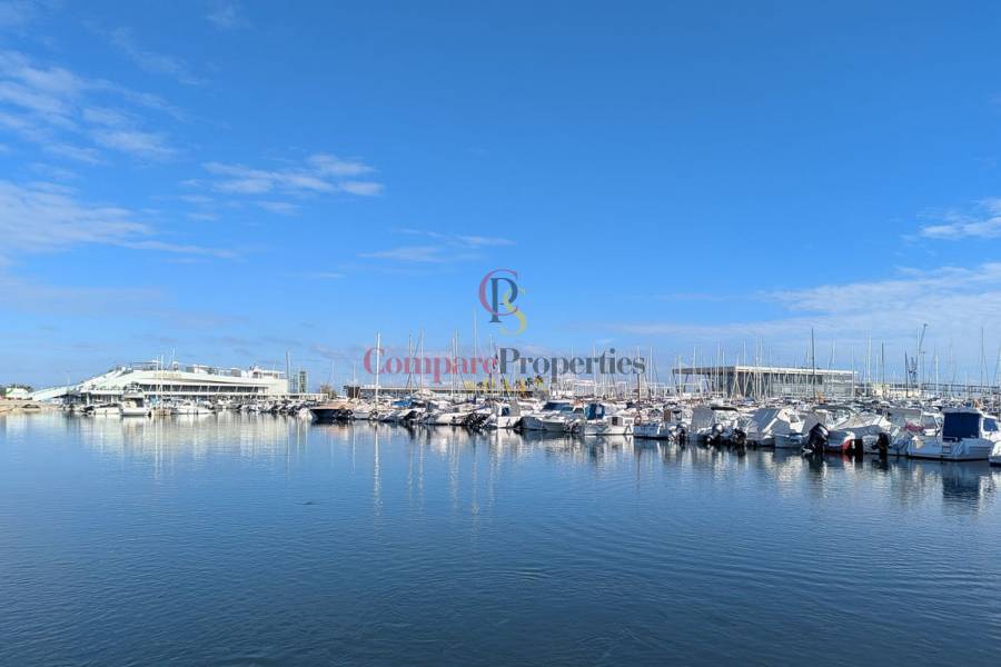 Venta - Villa - Dénia