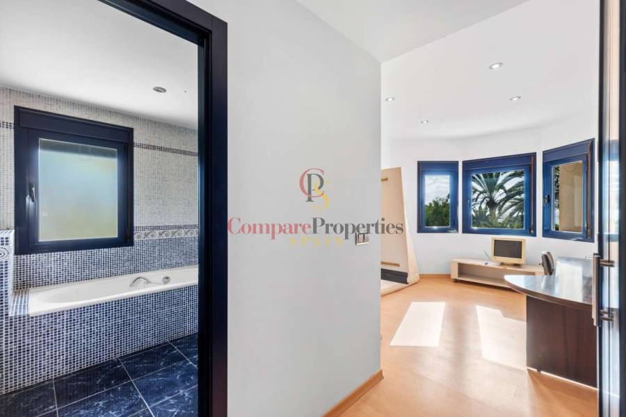 Sale - Villa - Calpe