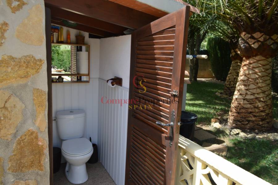 Sale - Villa - Jalon Valley - Campo