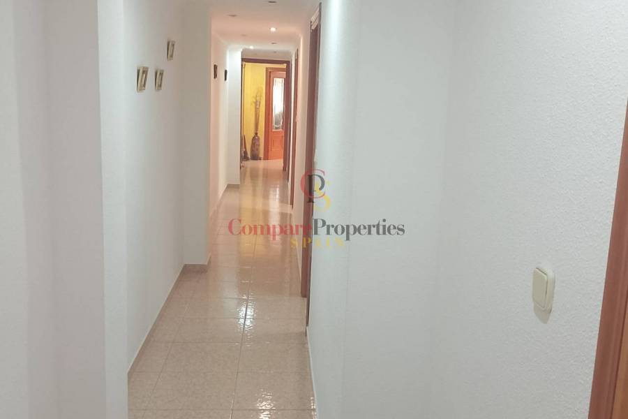 Sale - Apartment - Oliva - 