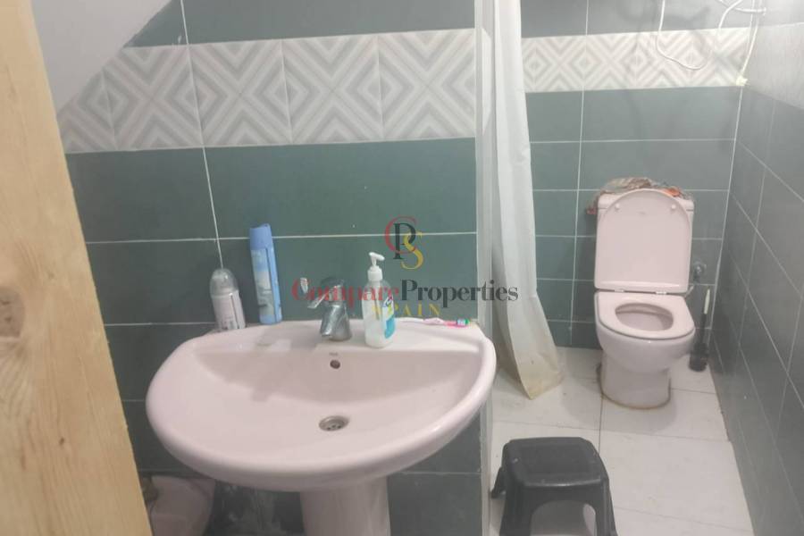 Sale - Apartment - Ador - 