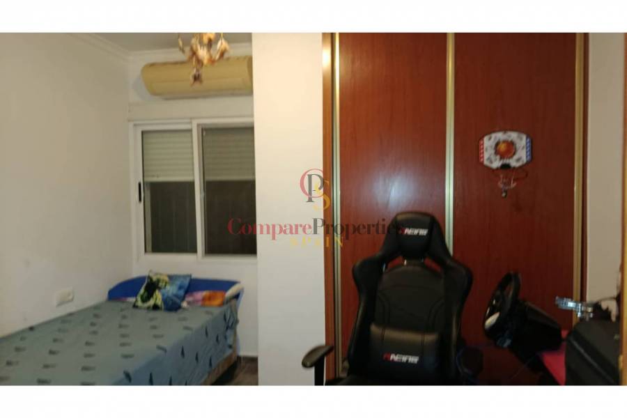 Sale - Apartment - Oliva - 