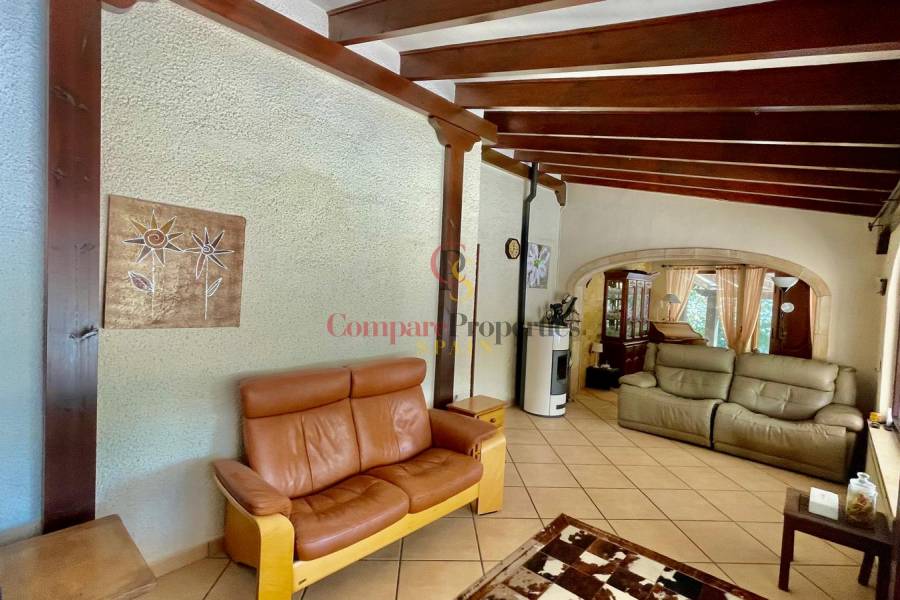 Sale - Villa - Jalon Valley - Campo