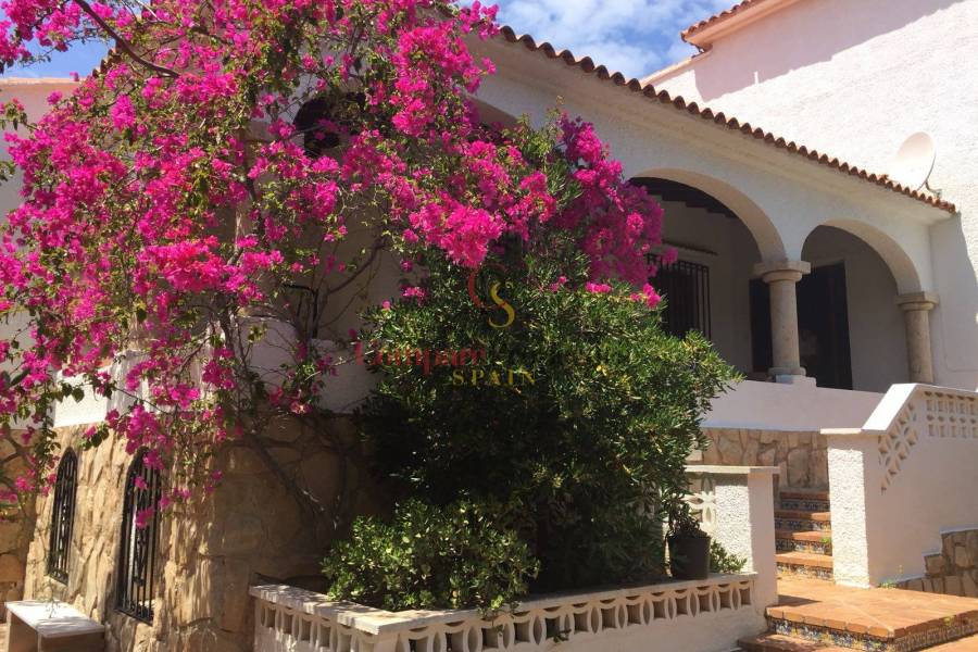 Sale - Villa - Dénia - Las Rotas