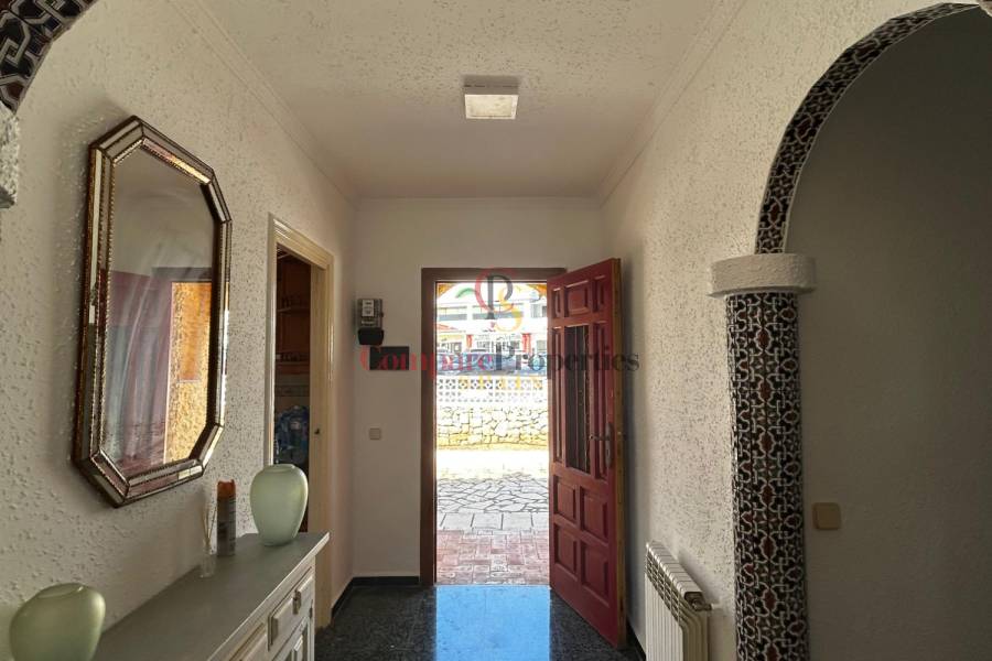 Sale - Villa - Calpe