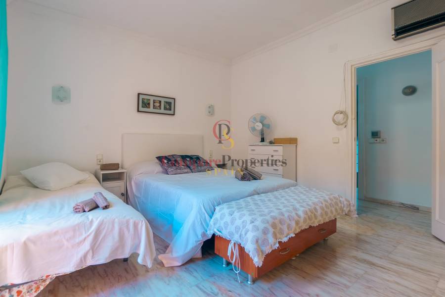 Venta - Villa - Albir