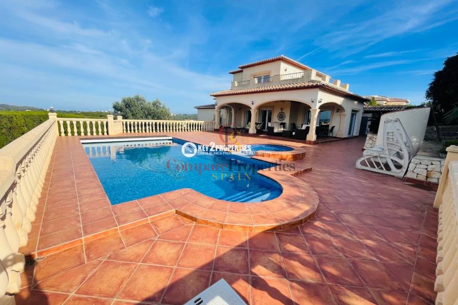 Sale - Villa - Jávea