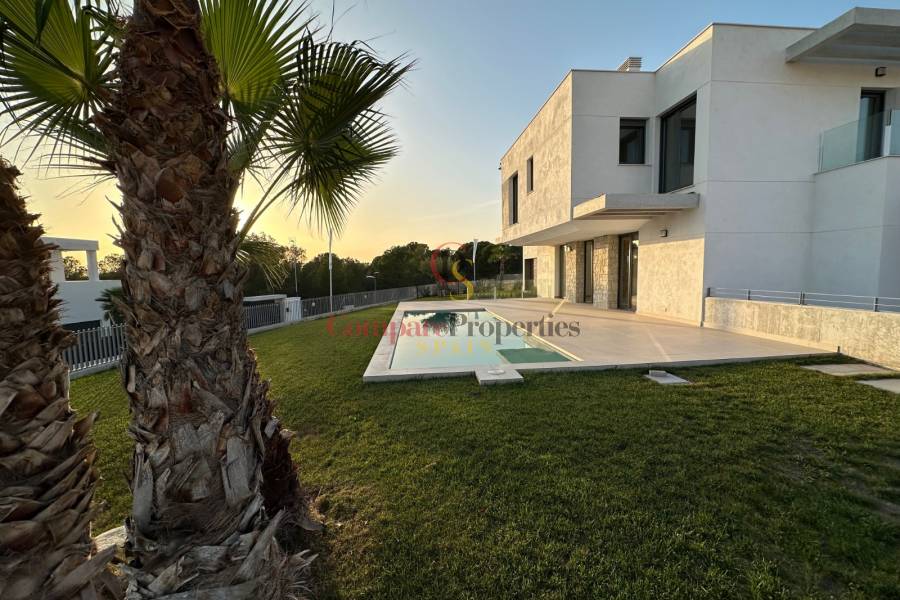 Nueva construcción  - Villa - Finestrat