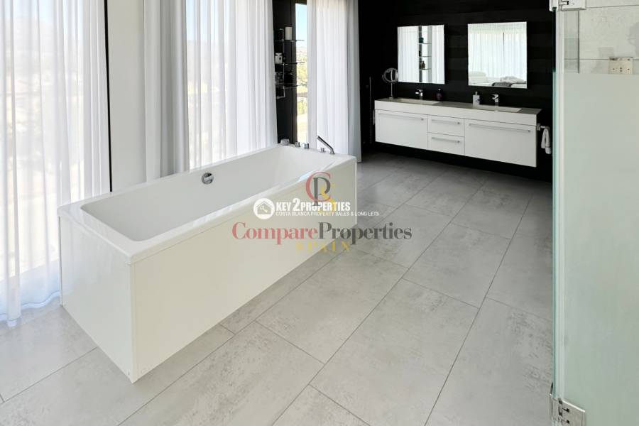 Venta - Villa - Jávea