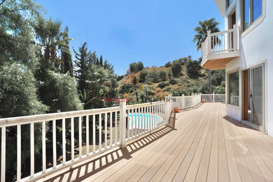 Sale - Villa - Benhavis - El Paraiso Alto