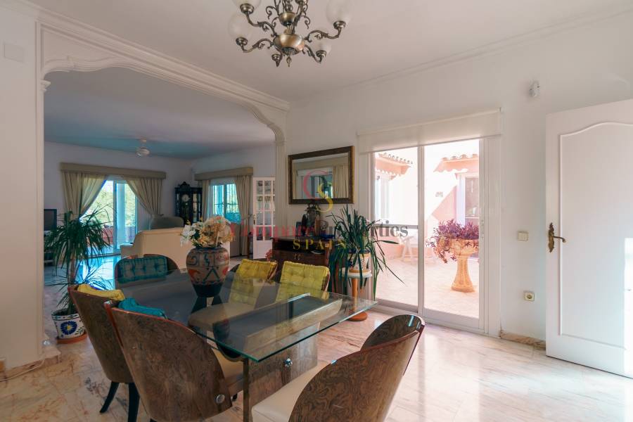 Venta - Villa - Albir