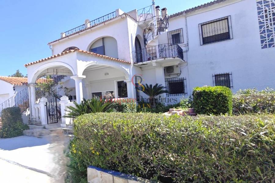 Sale - Villa - Dénia