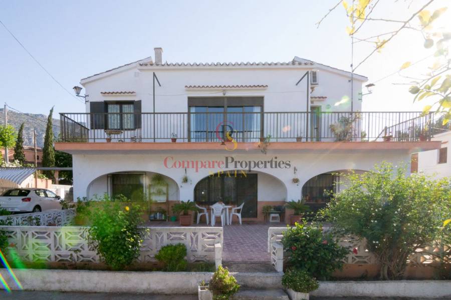 Sale - Villa - Dénia