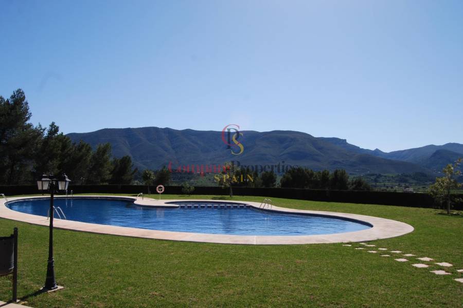 Sale - Villa - Jalon Valley - Valley / Urbanización