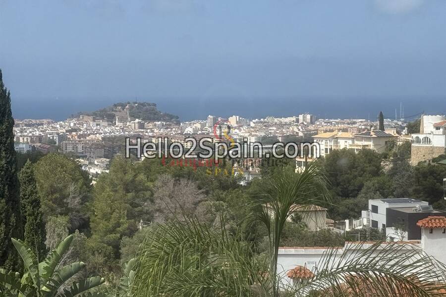 Sale - Villa - Dénia