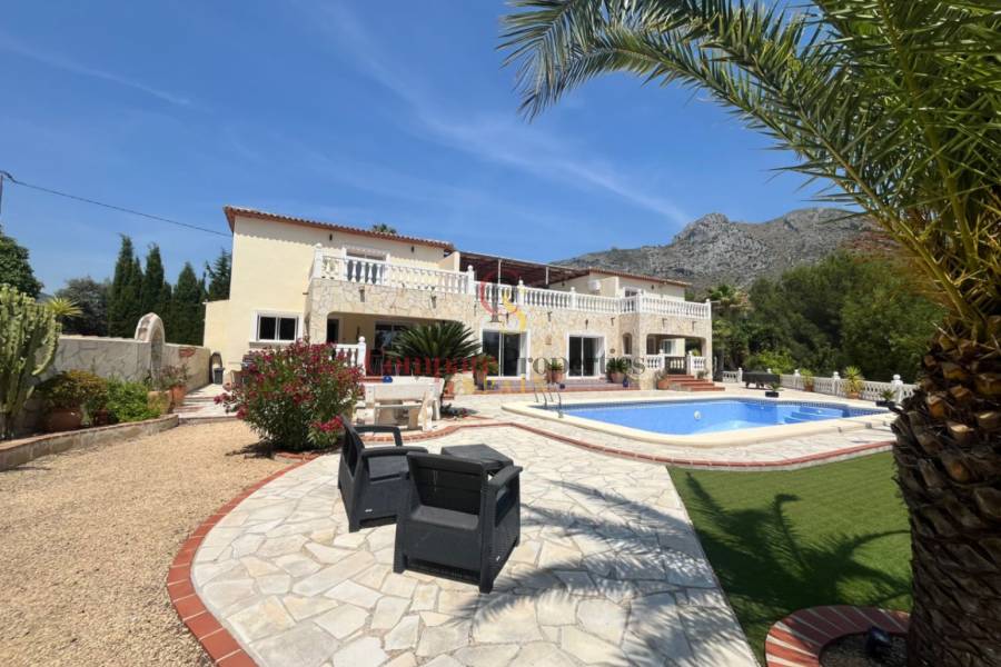 Sale - Villa - Jalon Valley - Benigembla