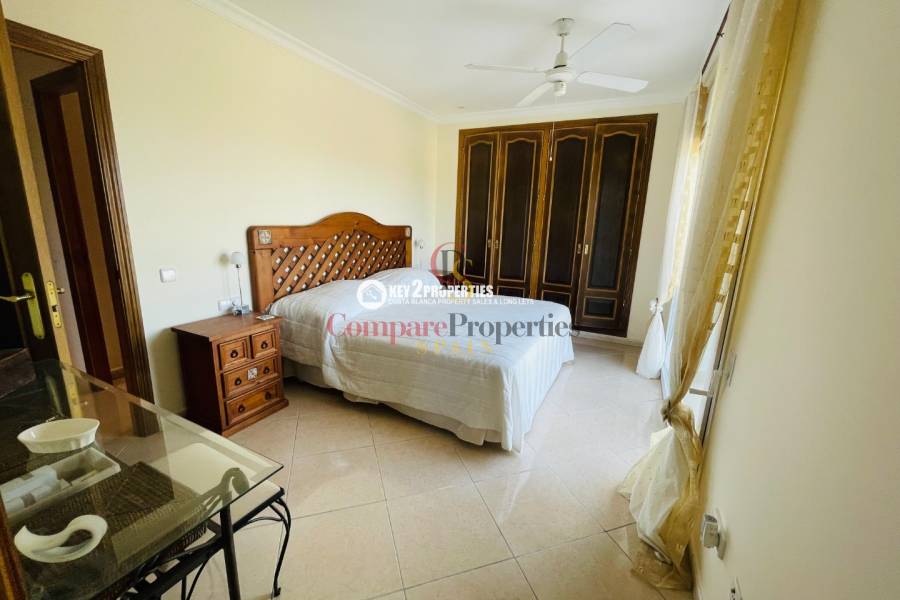 Sale - Villa - Jávea