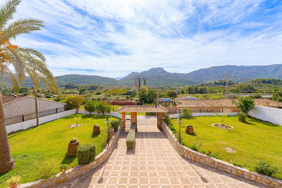 Verkauf - Villa - Jalon Valley - Pueblo 10