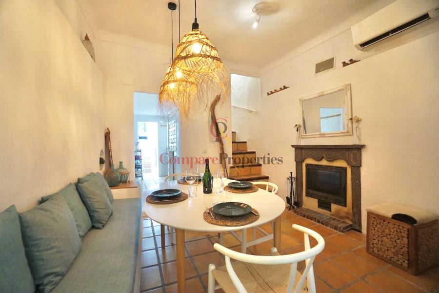 Sale - Townhouses - Teulada - Teulada Centre