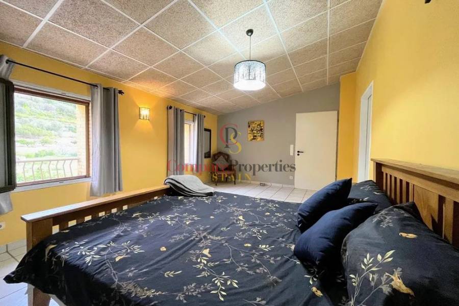 Sale - Townhouses - Llosa de Camatxo - Casco Urbano