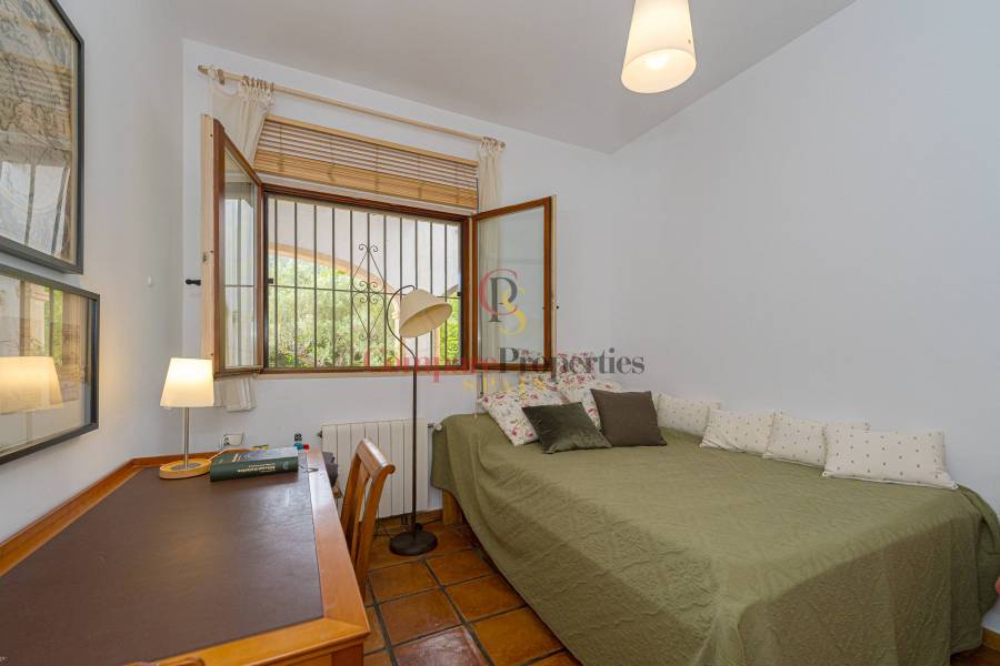 Sale - Villa - Jalon Valley - Campo