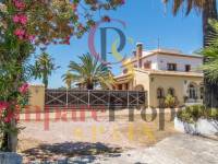 Sale - Villa - Jávea - La Lluca - La Tarraula