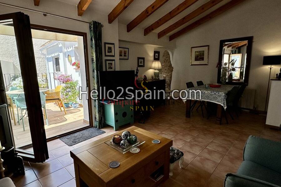 Sale - Townhouses - Forna