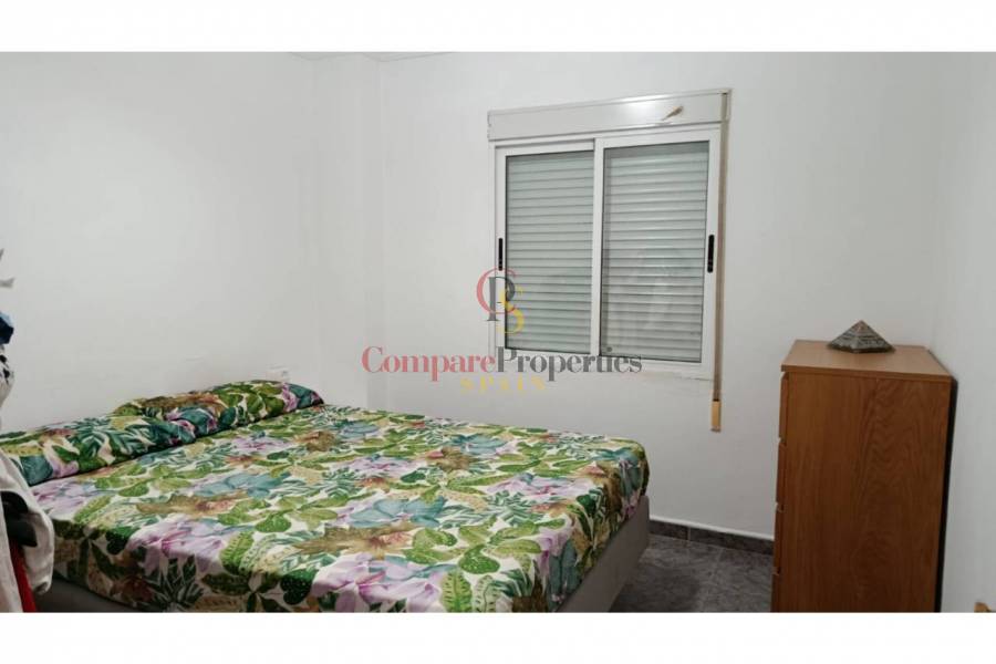 Sale - Apartment - Oliva - 