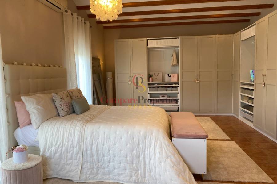 Sale - Villa - Orba Valley - Orba
