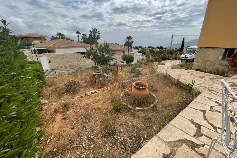 Sale - Villa - La Nucia