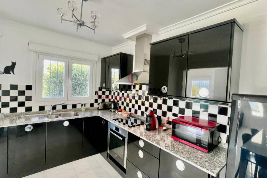 Sale - Villa - Jalon Valley - Valley / Urbanización