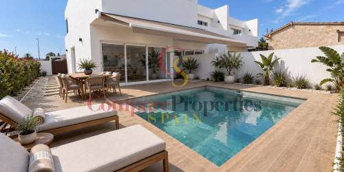 Villa - Sale - El Vergel - Casco urbano