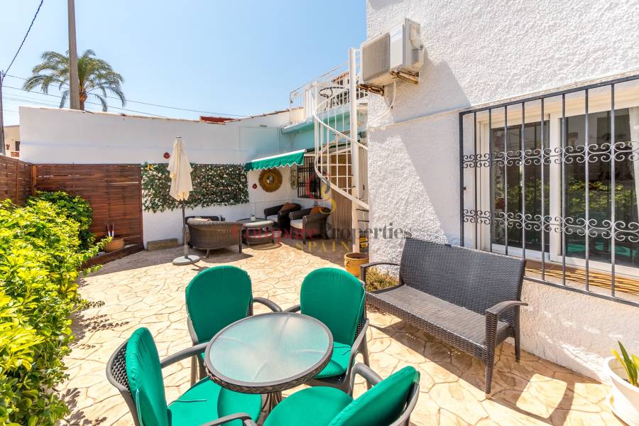 Venta - Villa - Albir