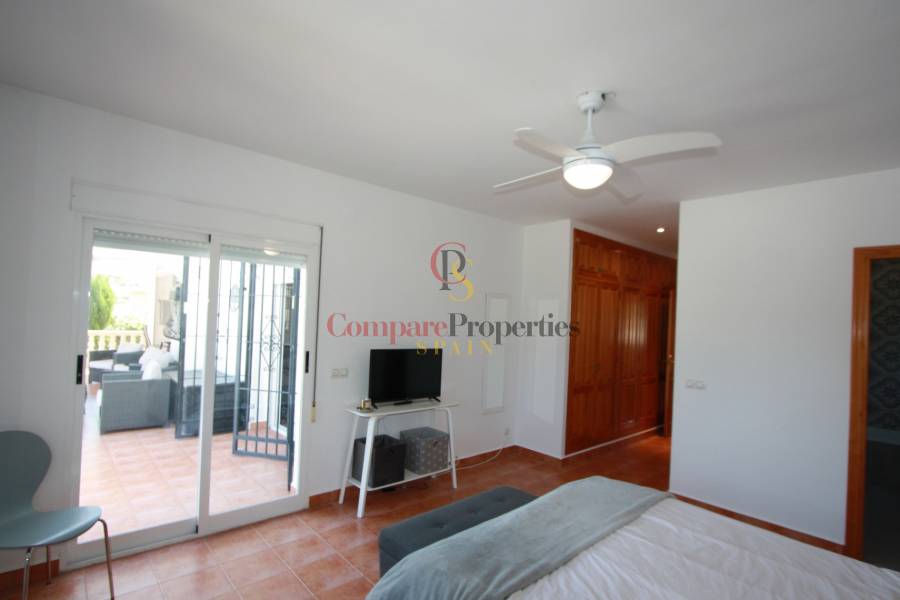 Venta - Villa - Jalon Valley - Jalon