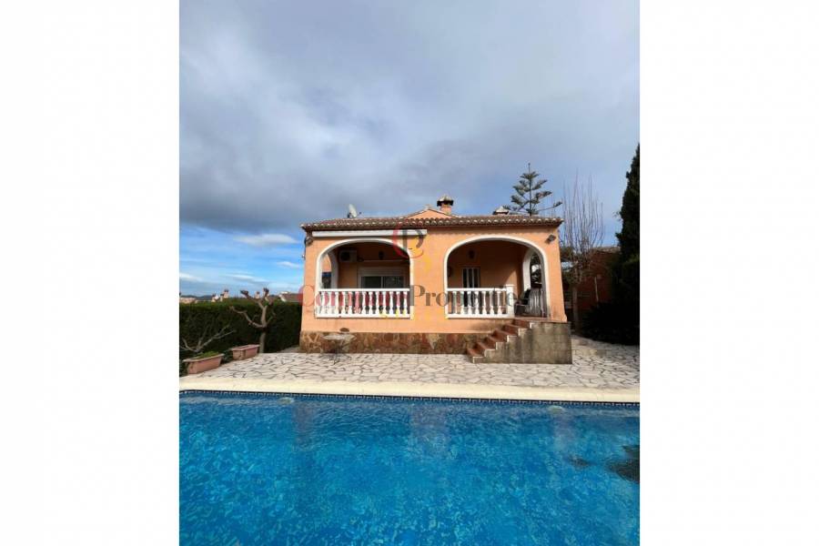 Sale - Apartment - Ador - 