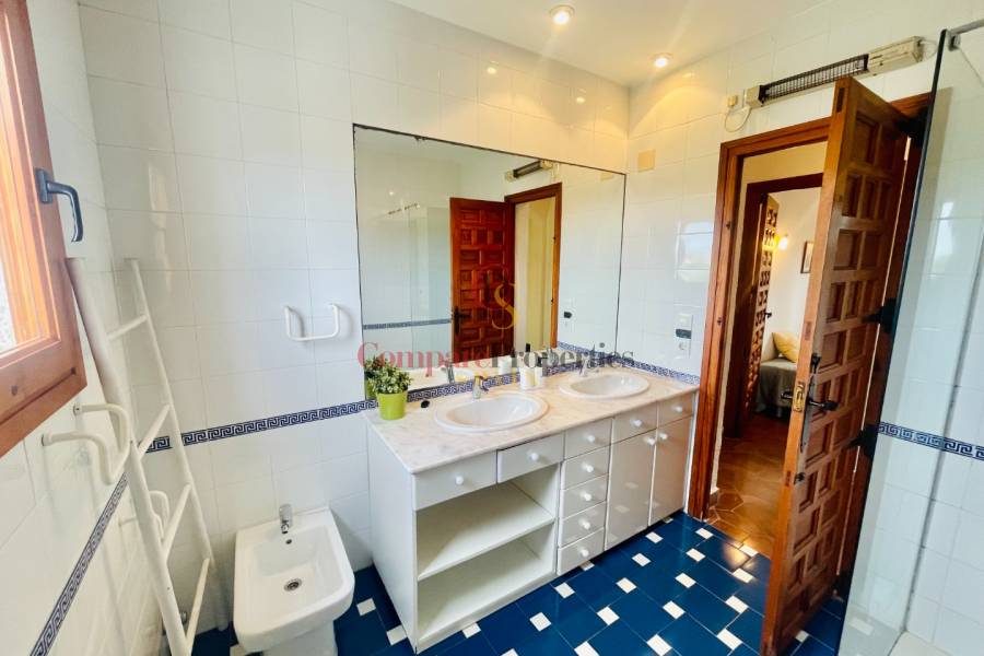 Vente - Villa - Jávea