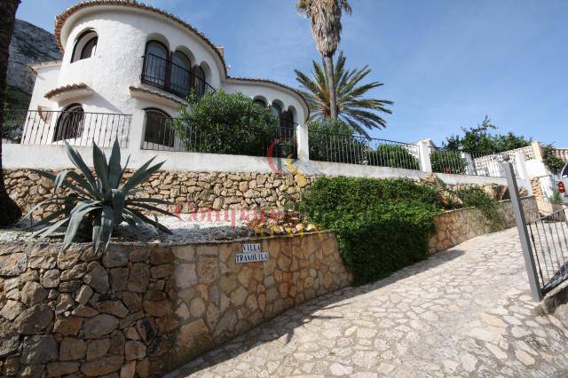 Sale - Villa - Dénia