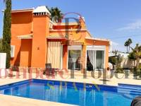 Sale - Villa - Dénia - Montgo