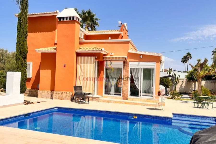 Sale - Villa - Dénia - Montgo
