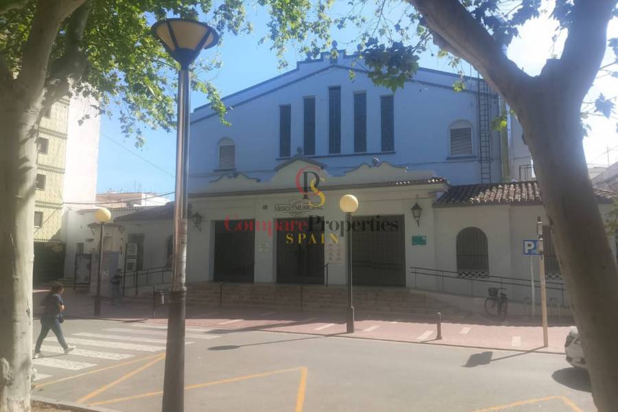 Sale - Apartment - Oliva - 