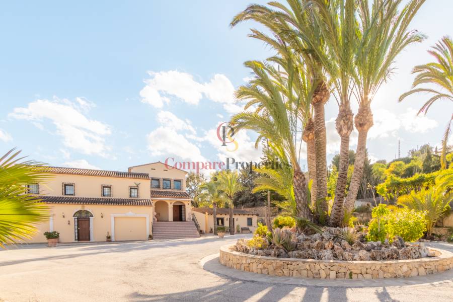 Sale - Villa - Benissa